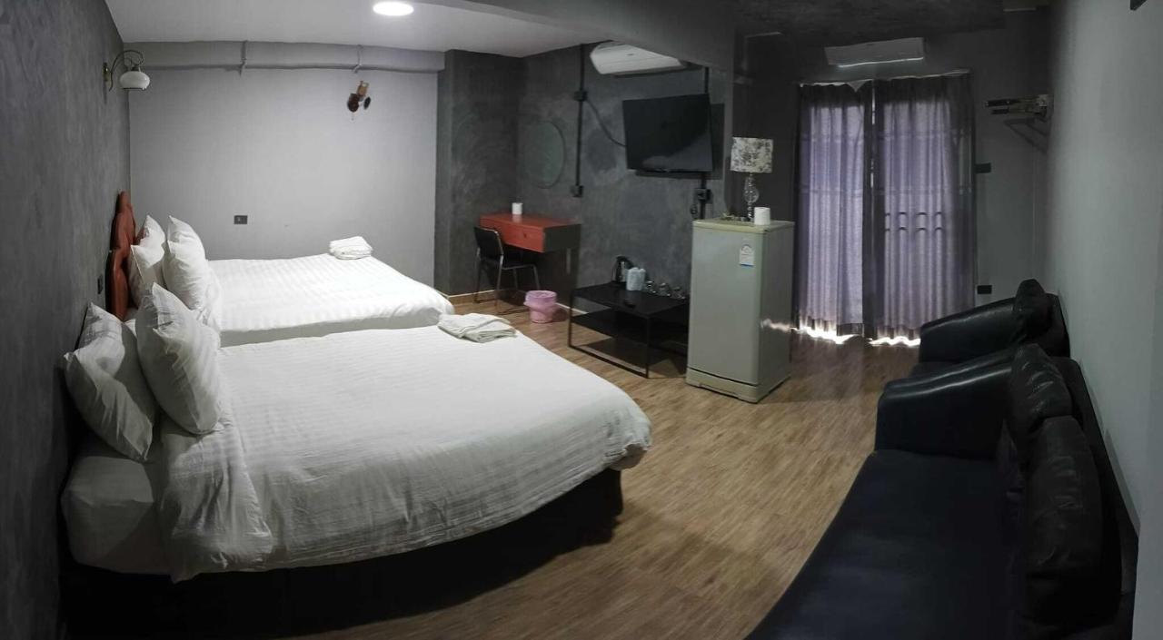 Kun Hotel Nakhon Ratchasima Exterior photo